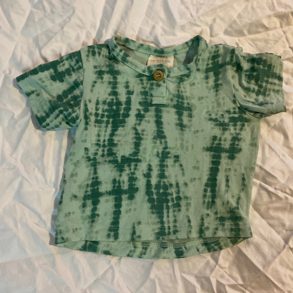 #20 The Woods by Kate Quinn Baby Tie Dye Tee 🌵3-6 months